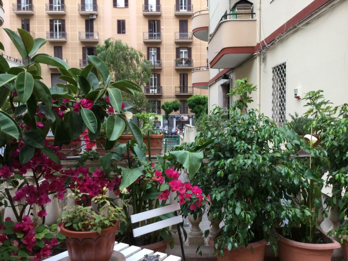 B&B Michelangelo Napoli Eksteriør billede