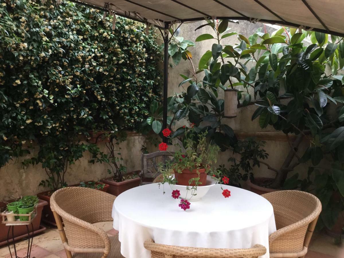 B&B Michelangelo Napoli Eksteriør billede